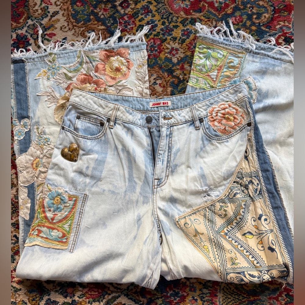Johnny Was patchwork silk floral Wide Leg Jeans Size 32 - Picture 8 of 14